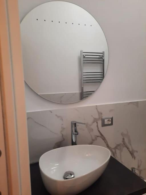 N&Ghomesweethome Raffaelloelegante Appartamento Ideale Casa Vacanze Affari Mailand Exterior foto