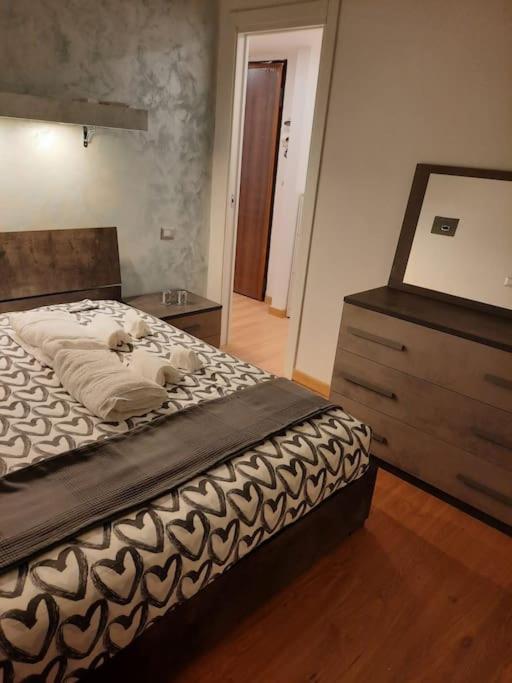 N&Ghomesweethome Raffaelloelegante Appartamento Ideale Casa Vacanze Affari Mailand Exterior foto